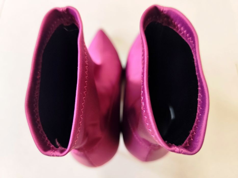 Botins de salto alto - Bershka (Novos - Tam. 37)