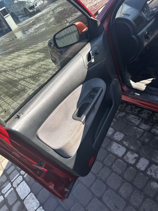 Продам шкоду октавію тур