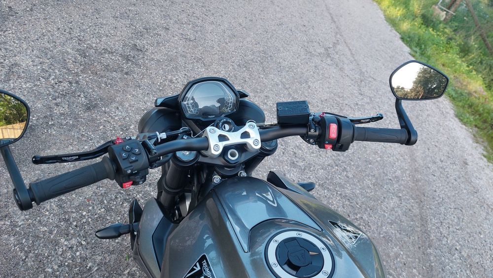 Triumph street triple 765 R