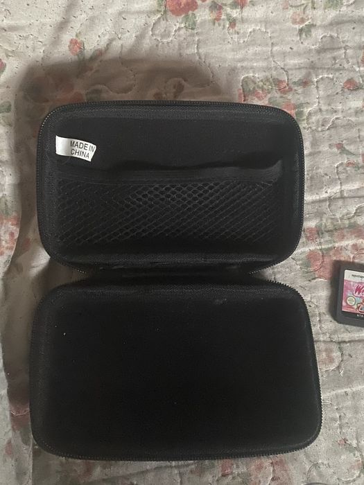 Nitendo 3ds  com 5 jogos