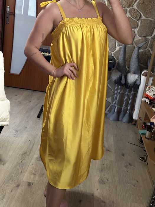 Żółta satynowa sukienka na ramiączkach H&M | 44 / XXL | nowa