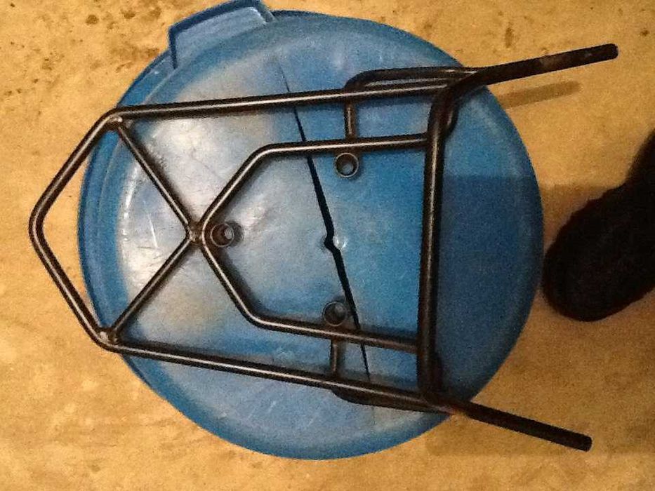 Продам новий багажник на скутер мотоцикл