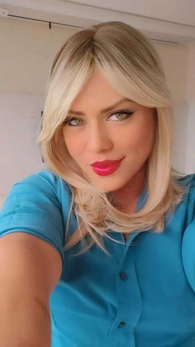 Peruka blond za ramiona odrost stopniowana Włosy jak naturalne