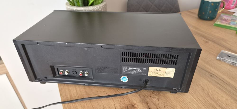 Magnetofon Technics, model M12
