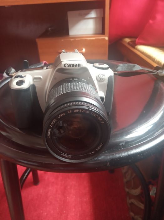 Canon Analog Camera + Lens64740810789379122