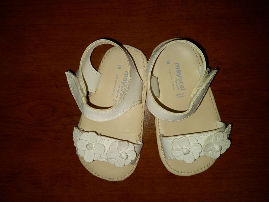 cudne, białe SANDAŁKI firmy MAYORAL - nowe!