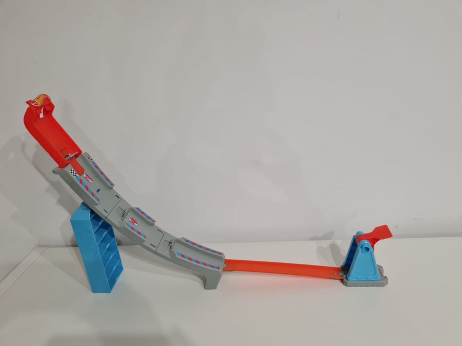 Sprzedam zestawy hot wheels