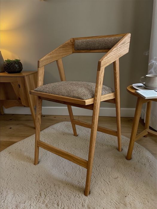 Барне крісло, стілець, в заклади або в оселю