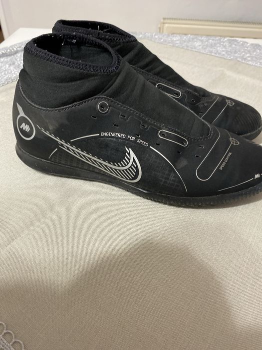Buty do pilki noznej halowki