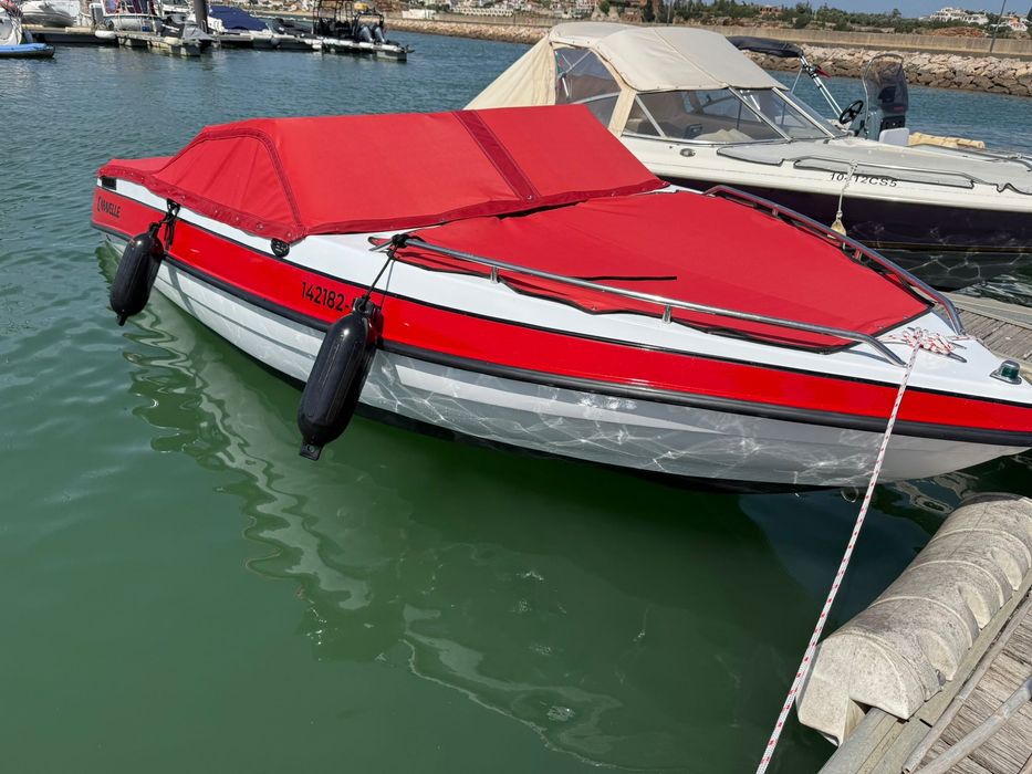 Caravelle 1900 | 8 Lugares | Motor Mercruiser 3.0 LX | Atrelado Matriculado