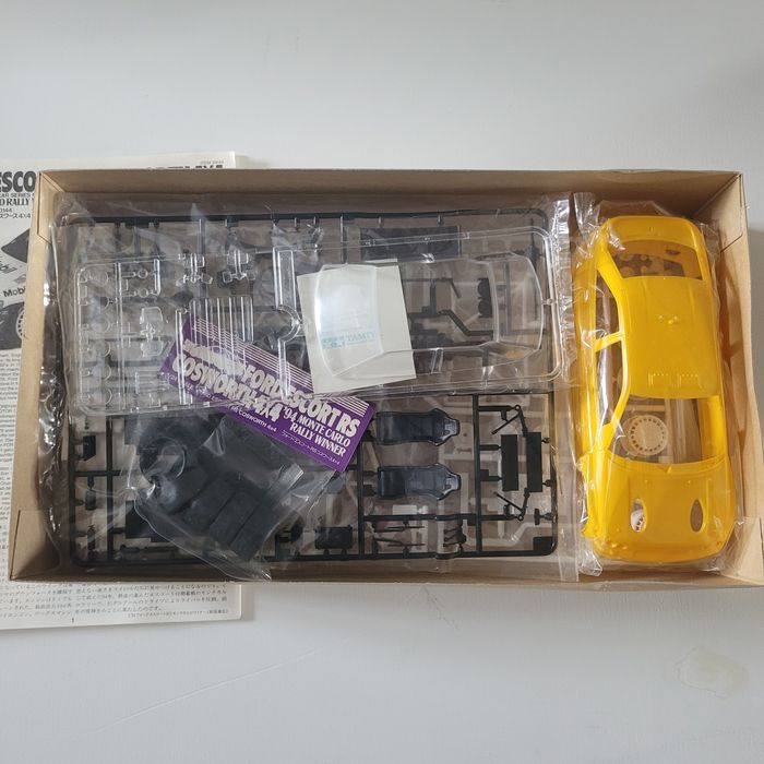 1/24 Tamiya Ford Escort Cosworth 1:24 Tamiya Ford Escort RS 4x4