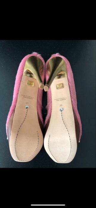 Sapatos salto alto Egidio Alves