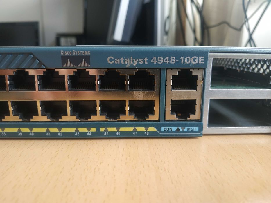 Коммутатор Cisco WS-C4948-10GE (48 Gb + 2 x 10Gb port)