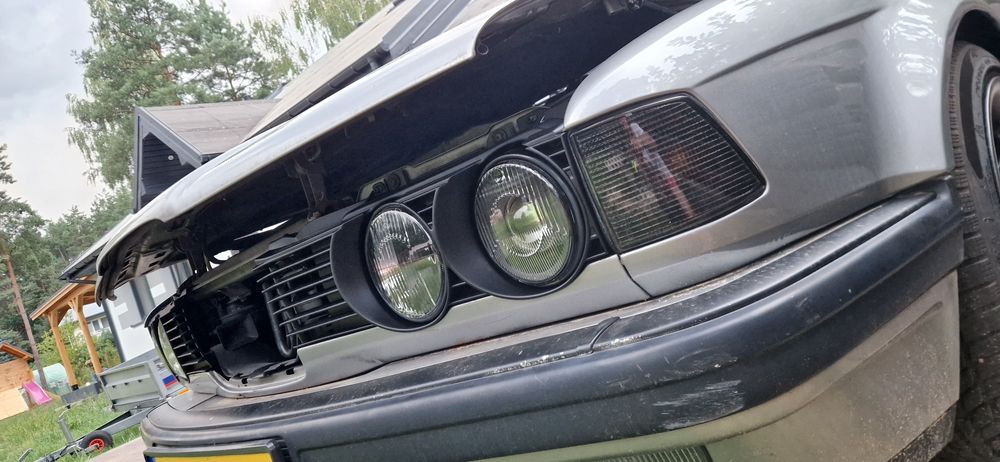 BLACK HELLA BMW E34. E32. Xenon. Kierunki