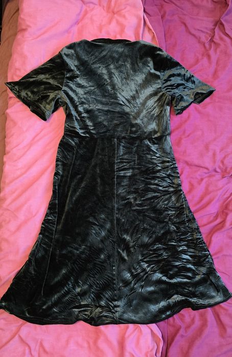 Welurowa sukienka butelkowa zieleń