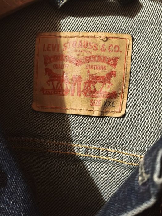 Катоновый пиджак Levis.