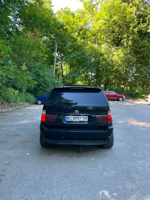 Доглянутий BMW x5 e53