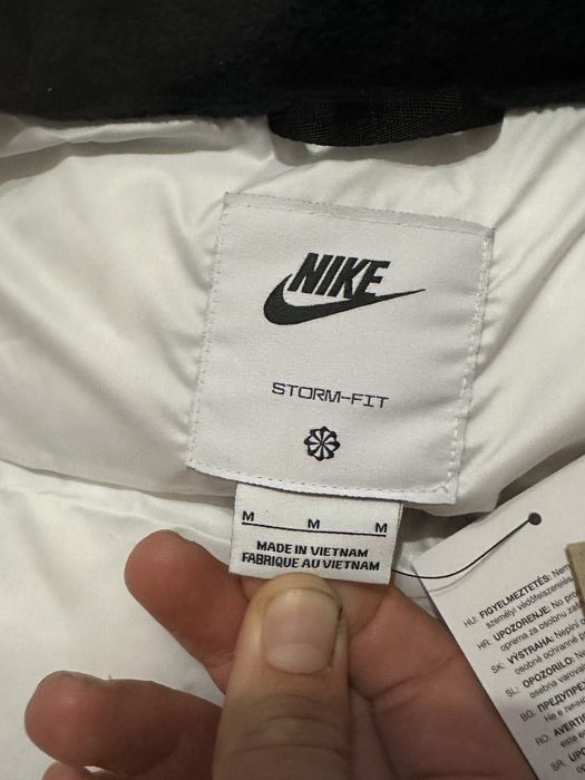 Оригінальна жилетка  NIKE AIR MAX