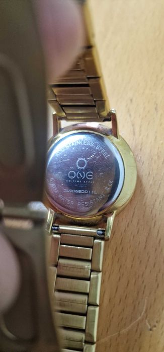 Relógio ONE- New Etyle Gold