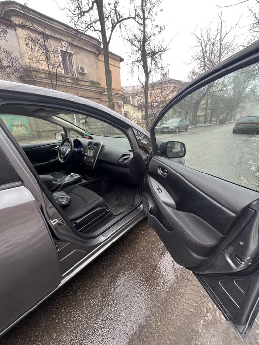 Nissan leaf 2017 года 30 кВт
