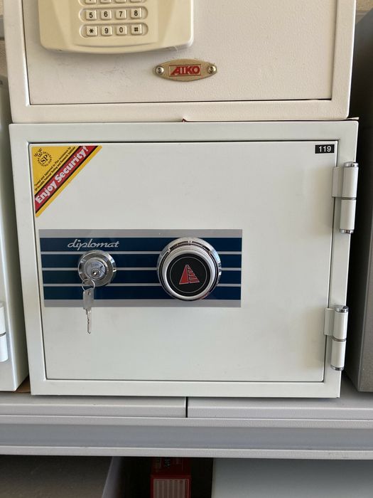 Продам сейф для зберігання зброї та інших цінностей