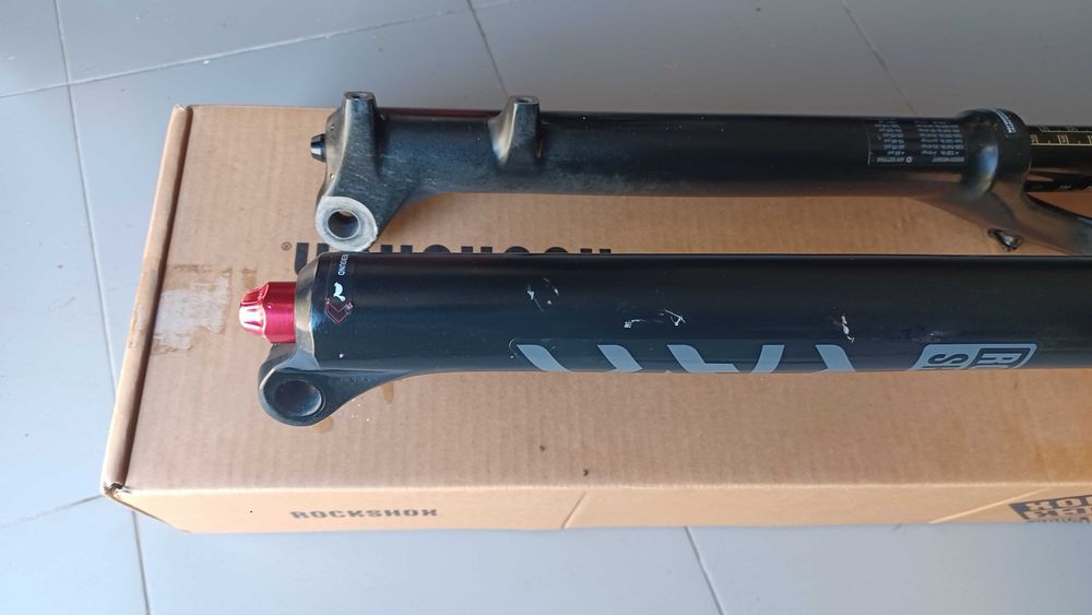 Suspensão Rockshox yari 160mm