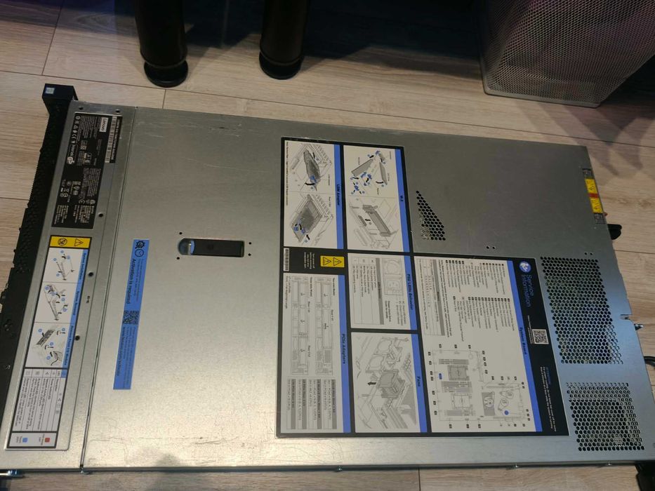 Serwer Lenovo ThinkSystem SR530 1U | Xeon 4110 | 32GB EEC | XClarity