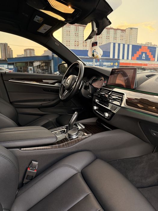 Продам BMW g30 2019 рік Київ Ідеал Гібрид