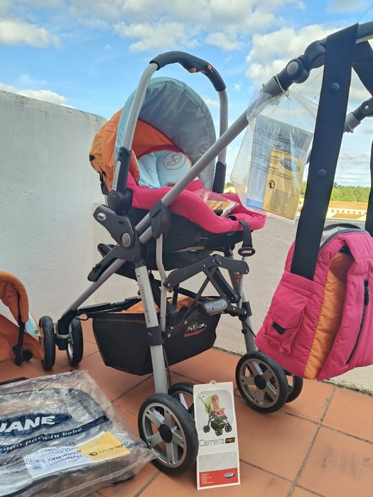 Carrinho bebé completo NOVO (caldeirinha, ovo e alcofa: JANE)