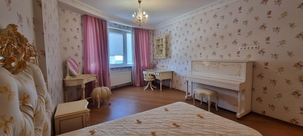 Аренда 4 комнатная квартира ЖК Диамант генератор есть