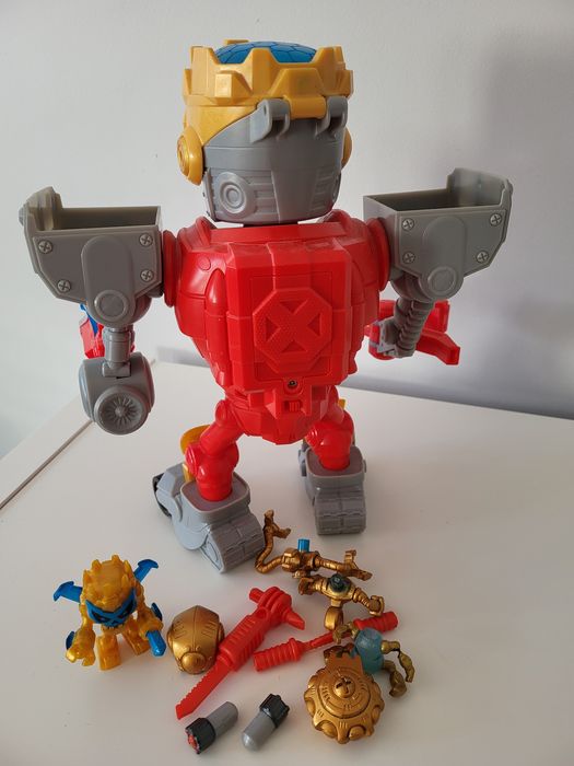 Robot z akcesoriami dla dzieci