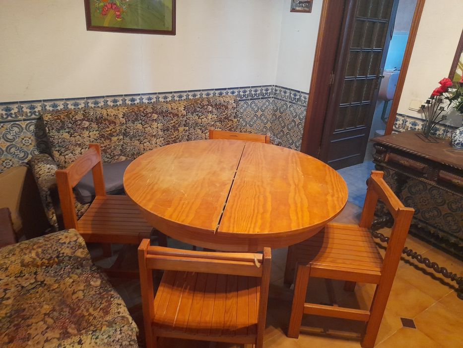 Exelentes moveis em madeira macica