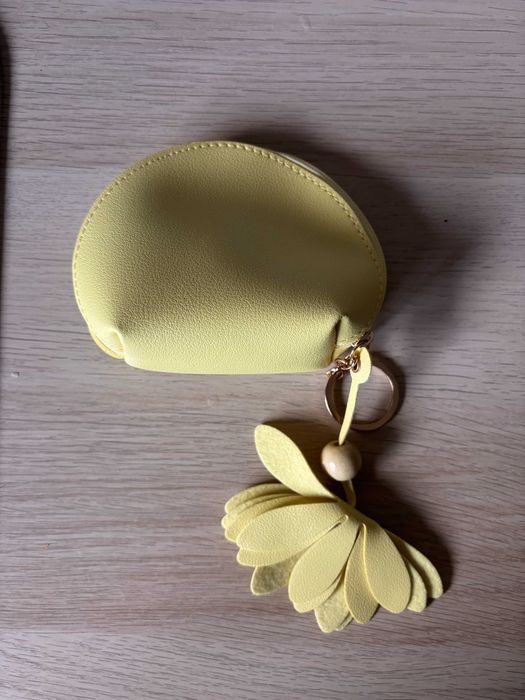 Carteira para Moedas com Flor – Amarelo