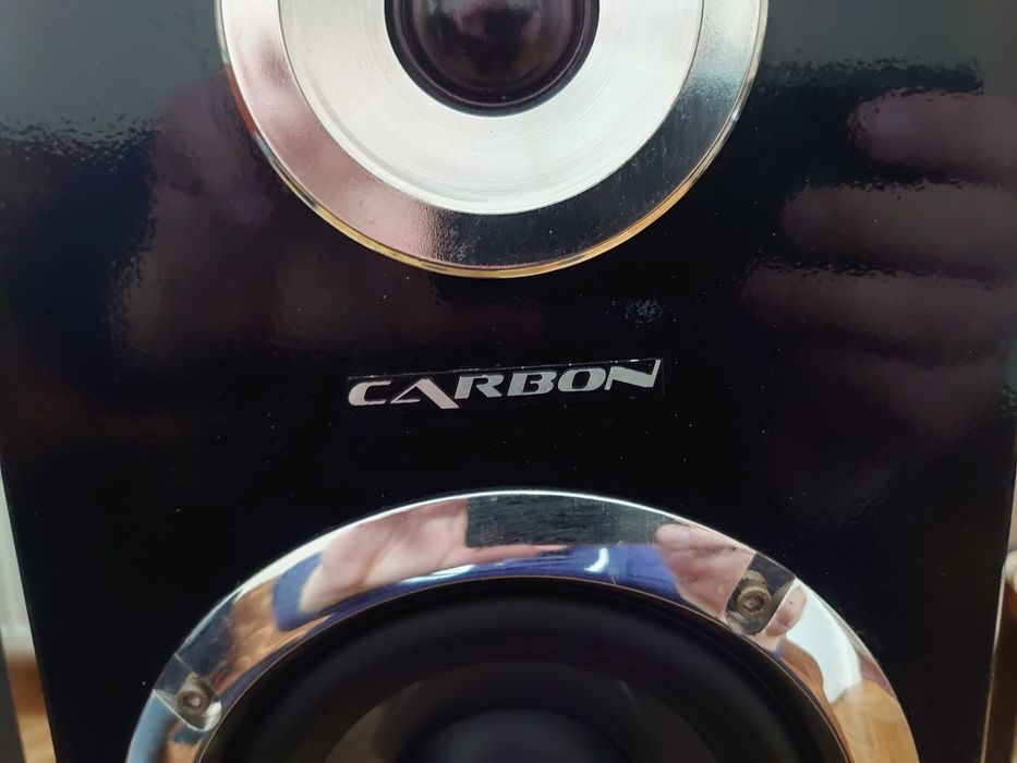 Firma Carbon głośnik centralny + 2x satelity stan bdb. Ko