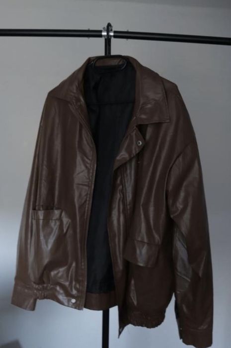 Вінтажна коричнева куртка-бомбер з екошкіри, oversize