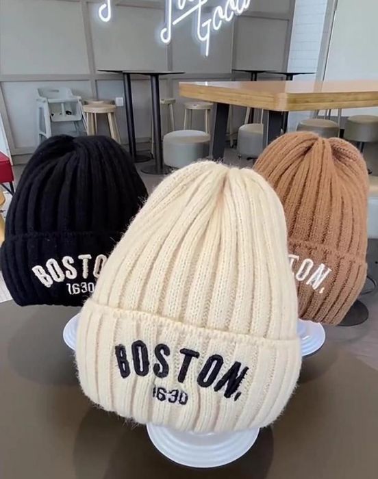 Дитячі теплі шапульки з ведмежатами