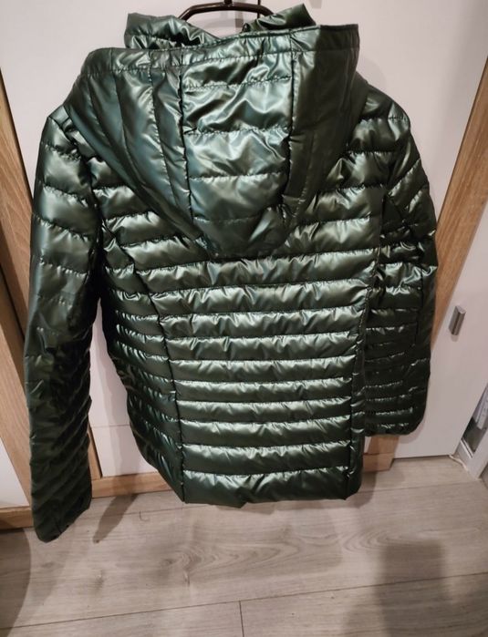 Zielona kurtka pikowana