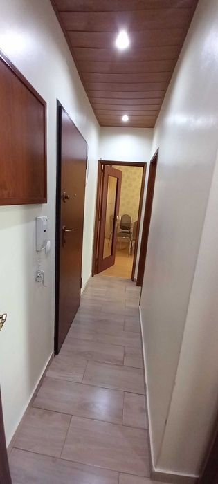 Arrenda-se T1 mobilado sem fiador