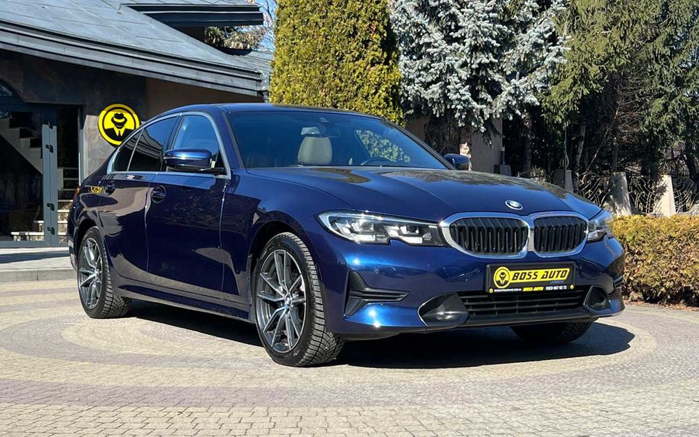 BMW 330 І 2019 року