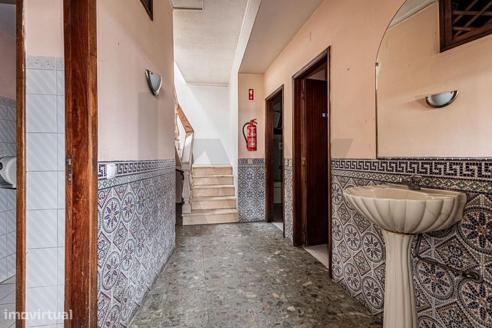 Espaço Comercial de Traça Única c/ Potencial para Loft – Centro de Alc