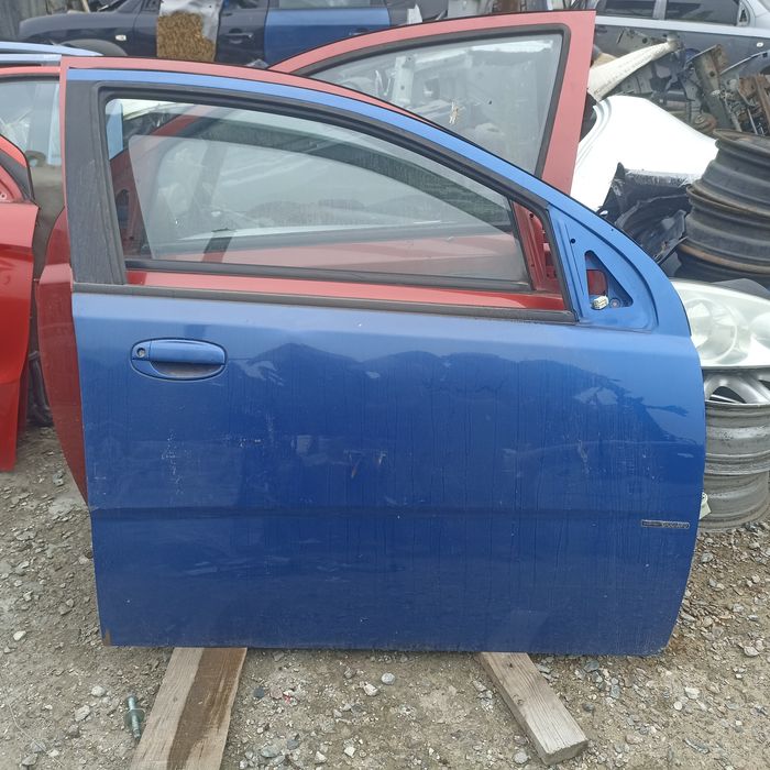 Шевроле авео т200т255 двері  R