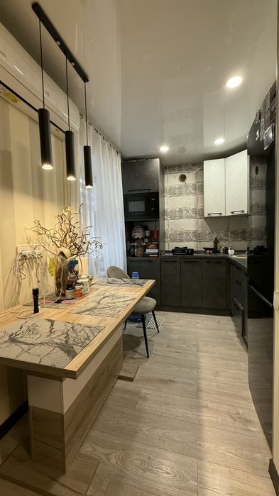 Продаж 3-кімнатної квартири. Центр міста