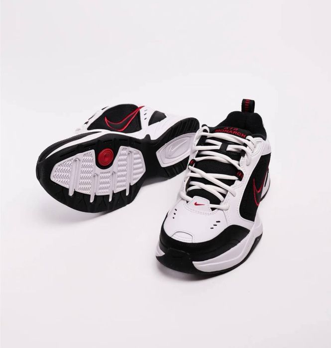 Кросівки Nike Monarch lV