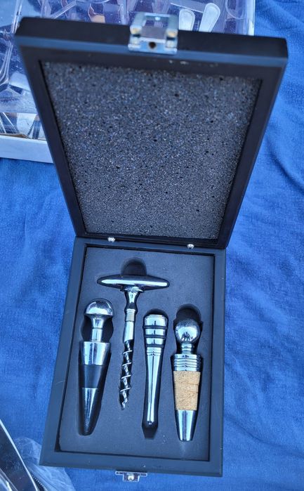 Elegancki ekskluzywny zestaw do wina