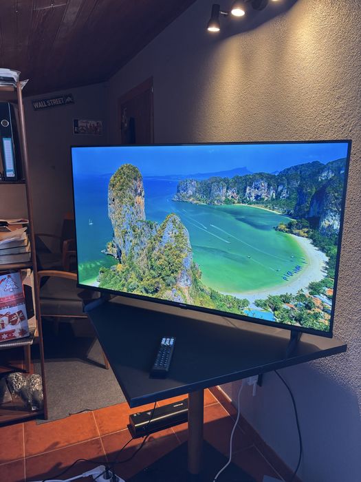 TV Hisense 43” QLed 4K