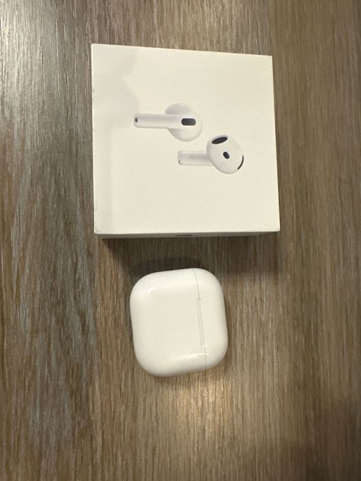 Навушники AirPods 4 з шумопоглинанням. Оригінал