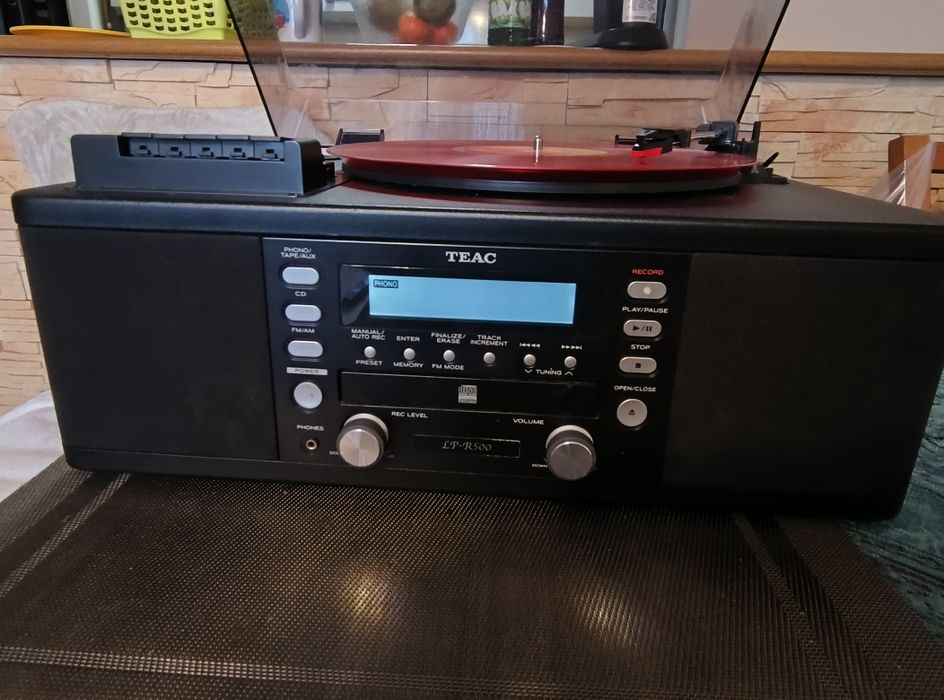 Wieża Teac gramofon
