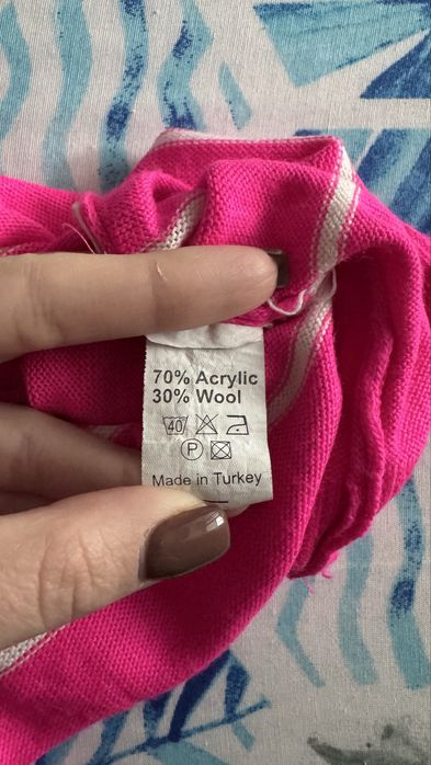 Тоненька кофтинка вільного крою