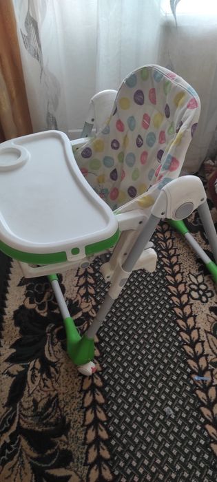 Стільчик для годування