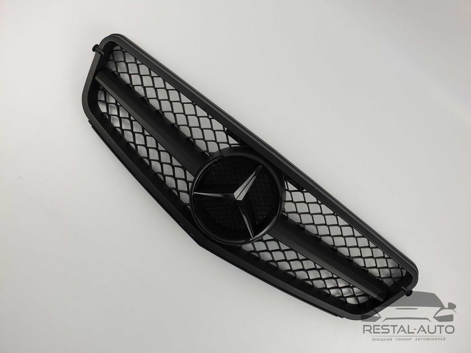 Решітка радиатора на Mercedes C-Class W204 2007-2014 год AMG стиль